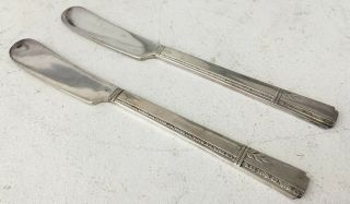 2 Butter Knives Spreaders Paddles 1938 Oneida Prestige Grenoble Silverplate