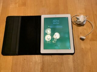 Apple Ipad 2 16gb Wi - Fi 9.  7in White With Case,  Charger Oem