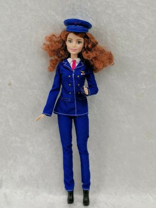 Mattel Poupée Barbie Metiers Pilote D 
