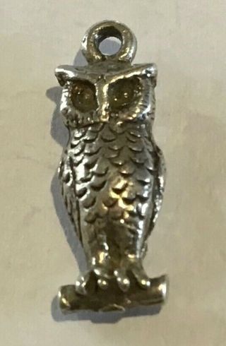 Lovely Rare Vintage Silver Bracelet Charm Of A Wise Old Owl