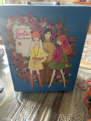 Vintage 1969 Mattel " The World Of Barbie " Blue Doll Trunk W/ Dolls & Clothes