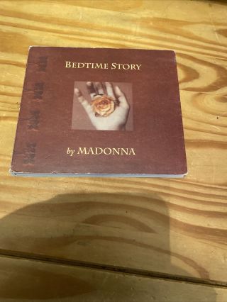 Madonna.  Bedtime Story Cd.  Limited Edition Book.  Cd 1 And Card Display.  Rare
