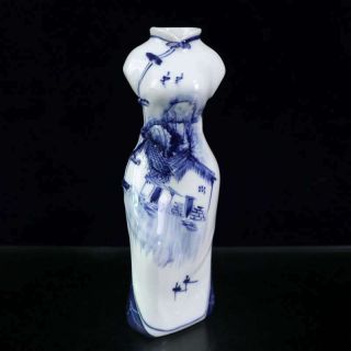 Chinese Porcelain Handmade Draw Exquisite Cheongsam Vase 80239