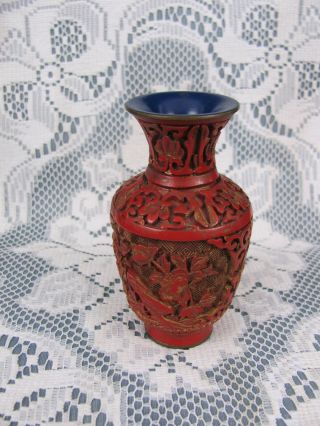 Fs Vintage Asian China Hand Carved Red Cinnabar Vase 4 1/8 " High Blue Inside
