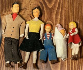 Vintage Marx Doll House Family Of 5 Bendable Poseable Mom Dad Boy Girl Baby