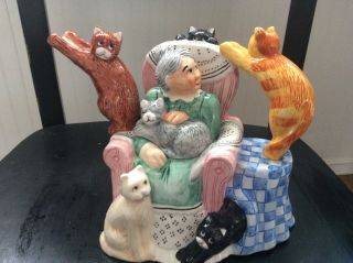 Lotus Handcrafted Grandma And Her Kitty Cats Tea Pot