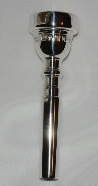 BACH MT VERNON 2 trumpet mouthpiece 27 throat Rare size 2