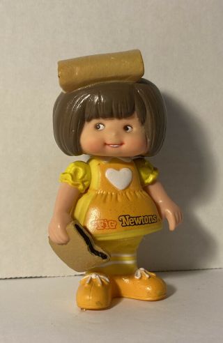 Vintage Nabisco Fig Newtons Cookie Vinyl Girl Doll 4.  5” Advertising Figure 1983