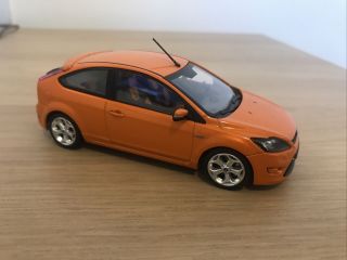 Minichamps Ford Focus St,  Orange,  1/43,  Rare