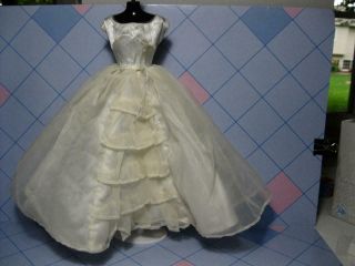 Vintage 1962 Barbie Doll Brides Dream Wedding Gown Dress Clothing 947 - All Snaps