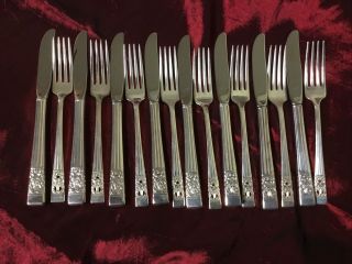 Oneida Community Silverplate Coronation Grill Knives Dinner Forks (8 Each) 16 Pc