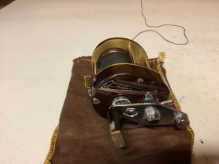 Vintage Ted Williams Baitcasting Fishing Reel Model V With Felt Bag