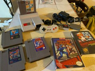Nintendo Nes Top Loader Very Rare With 4 Games,  2 Controllers (read Desc. )