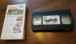 RARE THE TOOTHBRUSH FAMILY VHS VIDEO TAPE WITH SLEEVE COVER - - 2