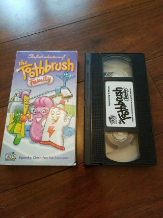 RARE THE TOOTHBRUSH FAMILY VHS VIDEO TAPE WITH SLEEVE COVER - - 3