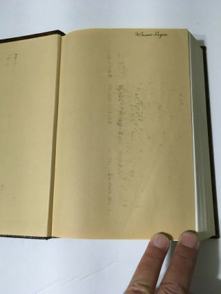 1985 RYRIE STUDY BIBLE NKJV RARE BUT READ PLS,  RED LETTER 080247375x 2
