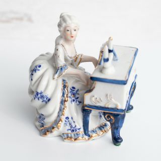 Vintage Porcelain Figurine Colonial Lady Playing Piano White Blue Gold