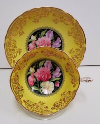 Vintage Paragon Sweet Pea Cup And Saucer,  Yellow Band W/gold Filigree,  Rare