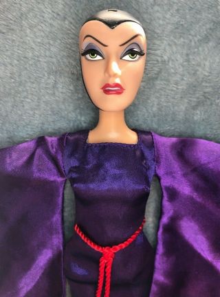Disney Store Evil Queen Doll Snow White Villain No Crown No Shoes