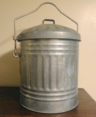 Vintage Galvanized Steel 6 Gal Trash Can With Attached Lid Made In Britain