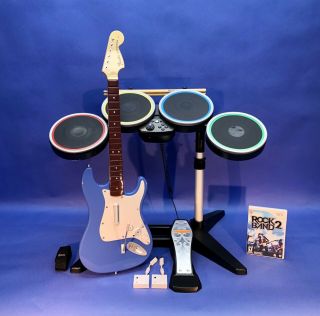 Wii Rock Band 2 Bundle Rare Rb3 Blue Fender Stratocaster Dongles Drum Microphone