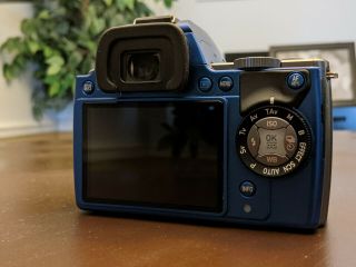 Pentax k - s1 Rare Blue with kit 18 - 55mm lens 5