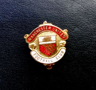 Very Rare 1950 - 60s Buttonhole Manchester United F.  C Badge