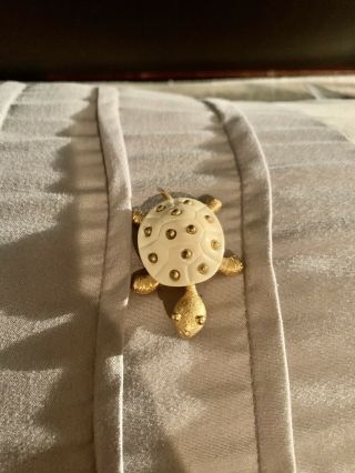 Rare Crown Trifari White Tan Lucite Turtle Pin Brooch Gold Tone Signed