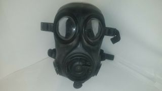 Avon Fm12 Respirator Gas Mask Rare Size 2