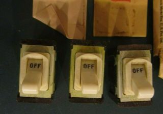 Vintage Uniline NOS Bakelite 3 Hole Electrical Switches & Switch plate 3