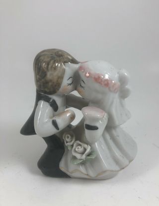 Vintage Bride & Groom Figurines Cake Topper Ceramic Wedding Decoration 2