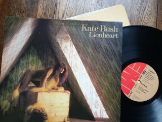 Kate Bush,  " Lionheart ".  Rare Uk Debut Vinyl Lp And Card Inner.  Ex/ex