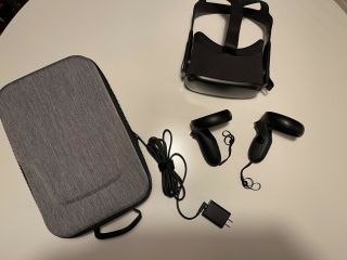 Oculus Quest 64gb Vr Headset - Black With Carrying Case,  Rarely