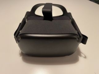 Oculus Quest 64GB VR Headset - Black with carrying case,  rarely 2