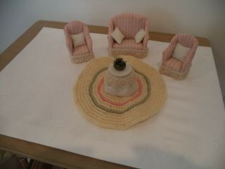 Vintage Miniature Dollhouse Furniture Living Room Couch Chairs And Rug & Table