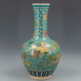 Rare Chinese Antique Qing Dynasty Qianlong Famille Rose Porcelain Unicorn Vase