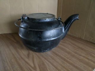 Antique Goodell & Co 8 Cast Iron Teapot Kettle
