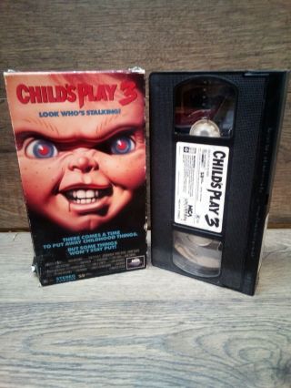 Childs Play 3 VHS Chucky Horror 1992 Rare Look Who ' s Stalking 3