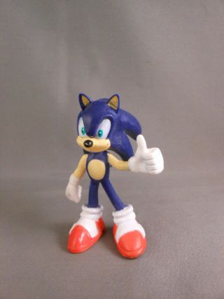Rare Sonic The Hedgehog Sega Game Thumbs Up Pvc 2.  5 " Action Figure Tomy?