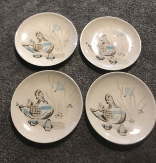 4 Vintage Red Wing Pottery Bob White 10 3/4” Dinner Plates Chicken Hen Spatter