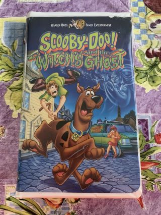 Warner Bros Scooby Doo And The Witch 