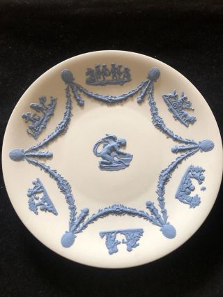 Vintage Wedgwood Jasperware Rare 9 " Reverse Blue On White Plate Cupid Cherub