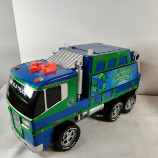 Toy State RARE Green ROAD RIPPER Recycle Team Lights Sound Action Garbage Truck 3