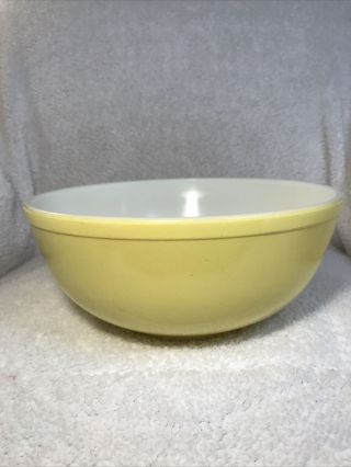 Vintage Pyrex Nesting Mixing Bowl Large 4 Qt Primary Yellow Rare U.  S.  Pat.  Off.