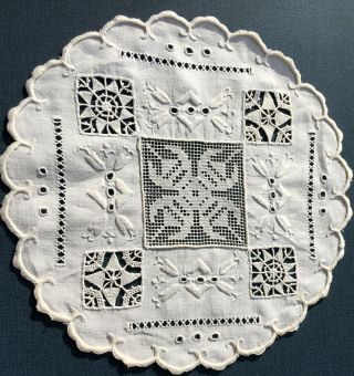 Rare Antique Italian Handmade Filet Reticella Lace Embroidered Doily