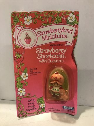 Strawberry Shortcake Strawberryland Miniatures - Ss With Custard Cat,  On Card