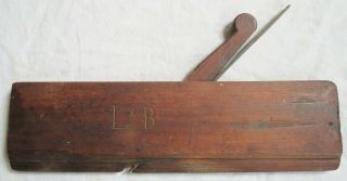 Early American 18c Birch Wooden Molding Plane Signed Lb Vtg Old Antique Tool