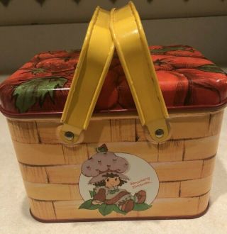 Vintage Strawberry Shortcake Metal Picnic Basket Lunch Box 1980