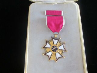 World War Ii Era Legion Of Merit Medal Ww2 1942 In United States Case Rare
