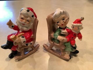 Rare Vintage Lefton Mr & Mrs Santa Claus In Rocking Chairs W/ Pipe & Baby 8139
